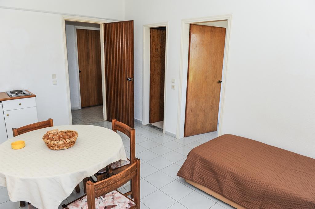 Hotel Margaret Kremasti  Ruang foto