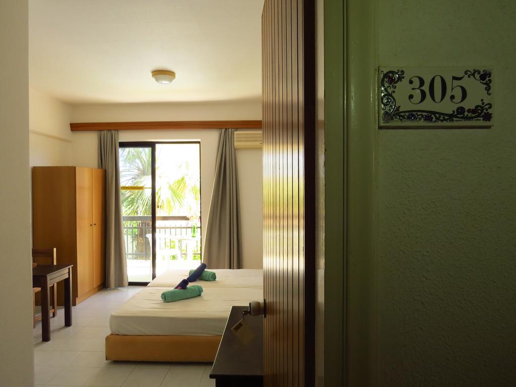 Hotel Margaret Kremasti  Bagian luar foto